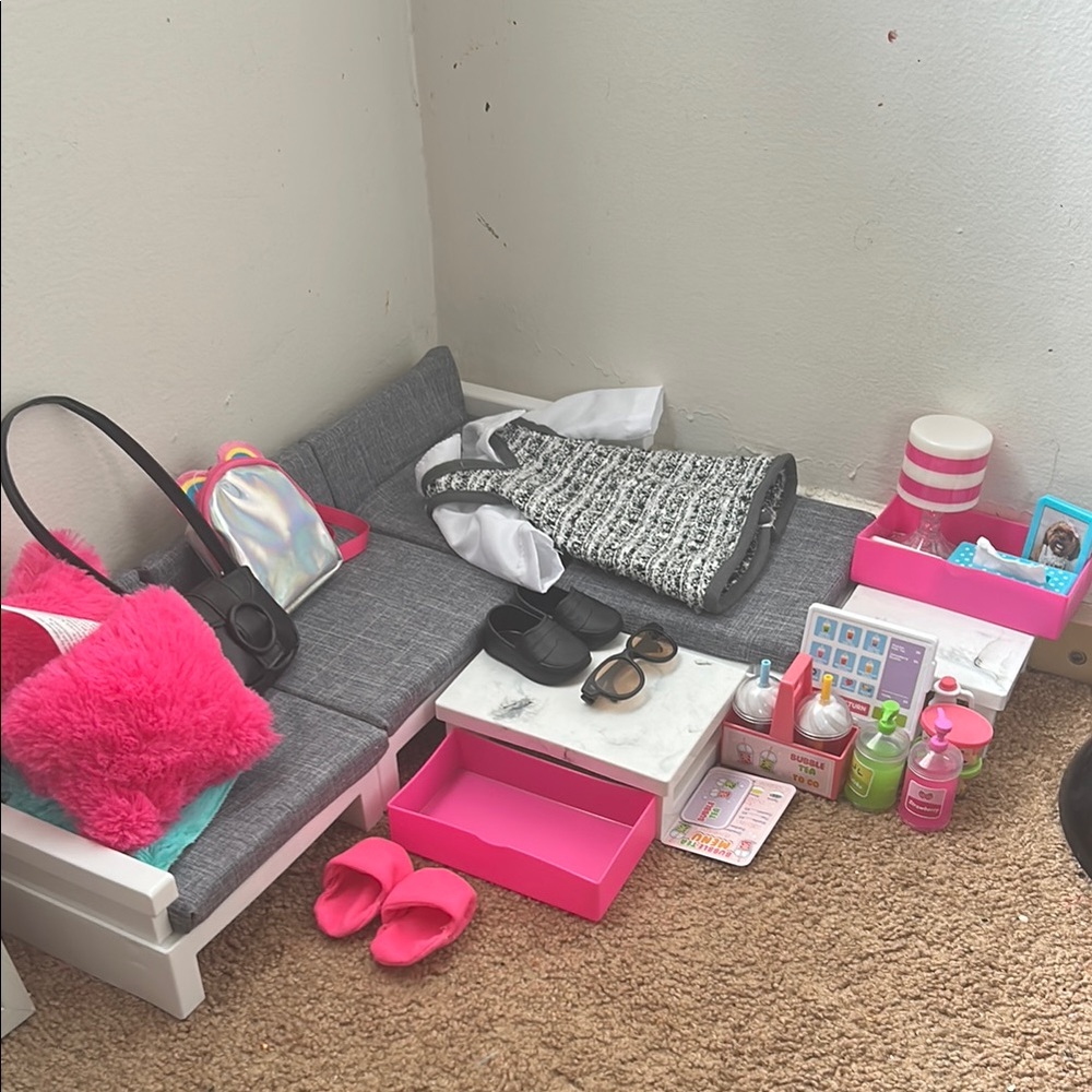 Stylish Dollhouse Living Room Set with Accessories